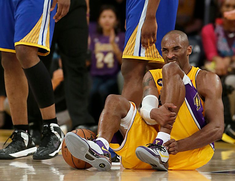 This day in 2013 Kobe Bryant tore his Achilles, makes clutch free throws WFNZ Radio