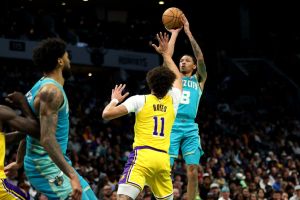 Los Angeles Lakers v Charlotte Hornets