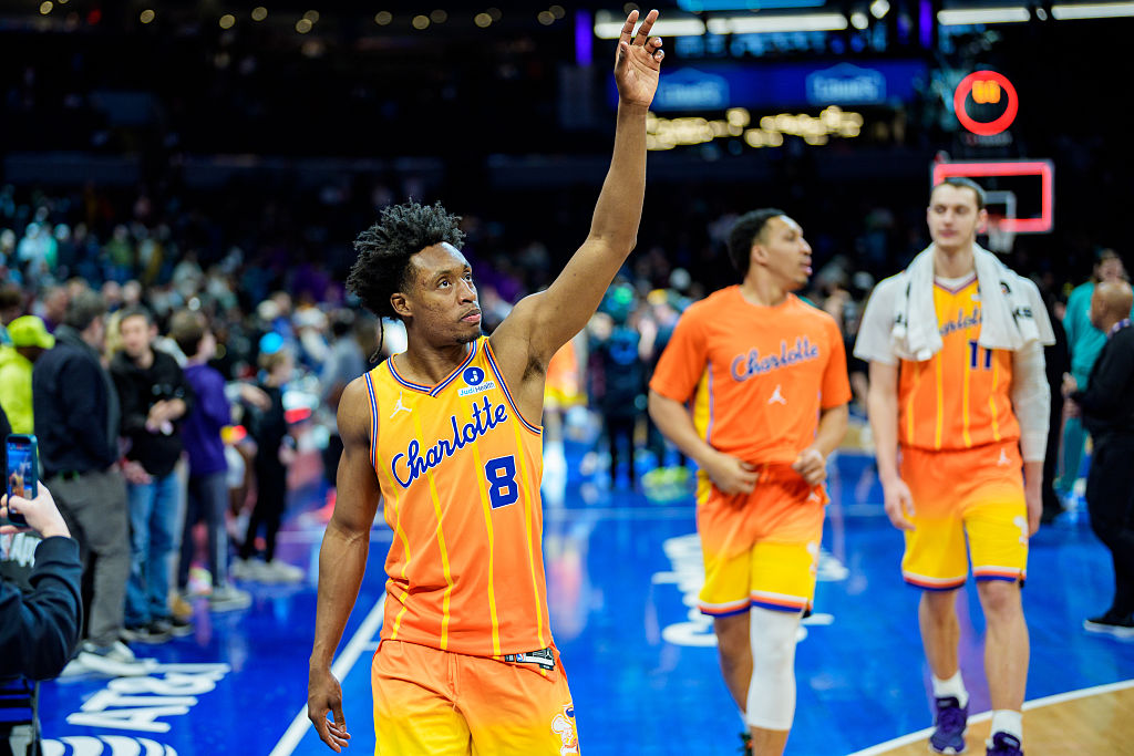 San Antonio Spurs v Charlotte Hornets