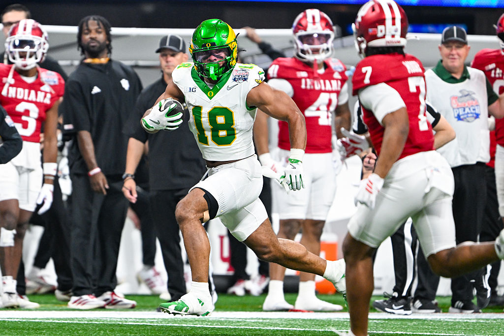 COLLEGE FOOTBALL: JAN 09 College Football Playoff Semifinal at the Chick-fil-A Peach Bowl Indiana vs Oregon
