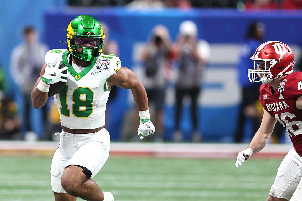 COLLEGE FOOTBALL: JAN 09 College Football Playoff Semifinal at the Chick-fil-A Peach Bowl Indiana vs Oregon